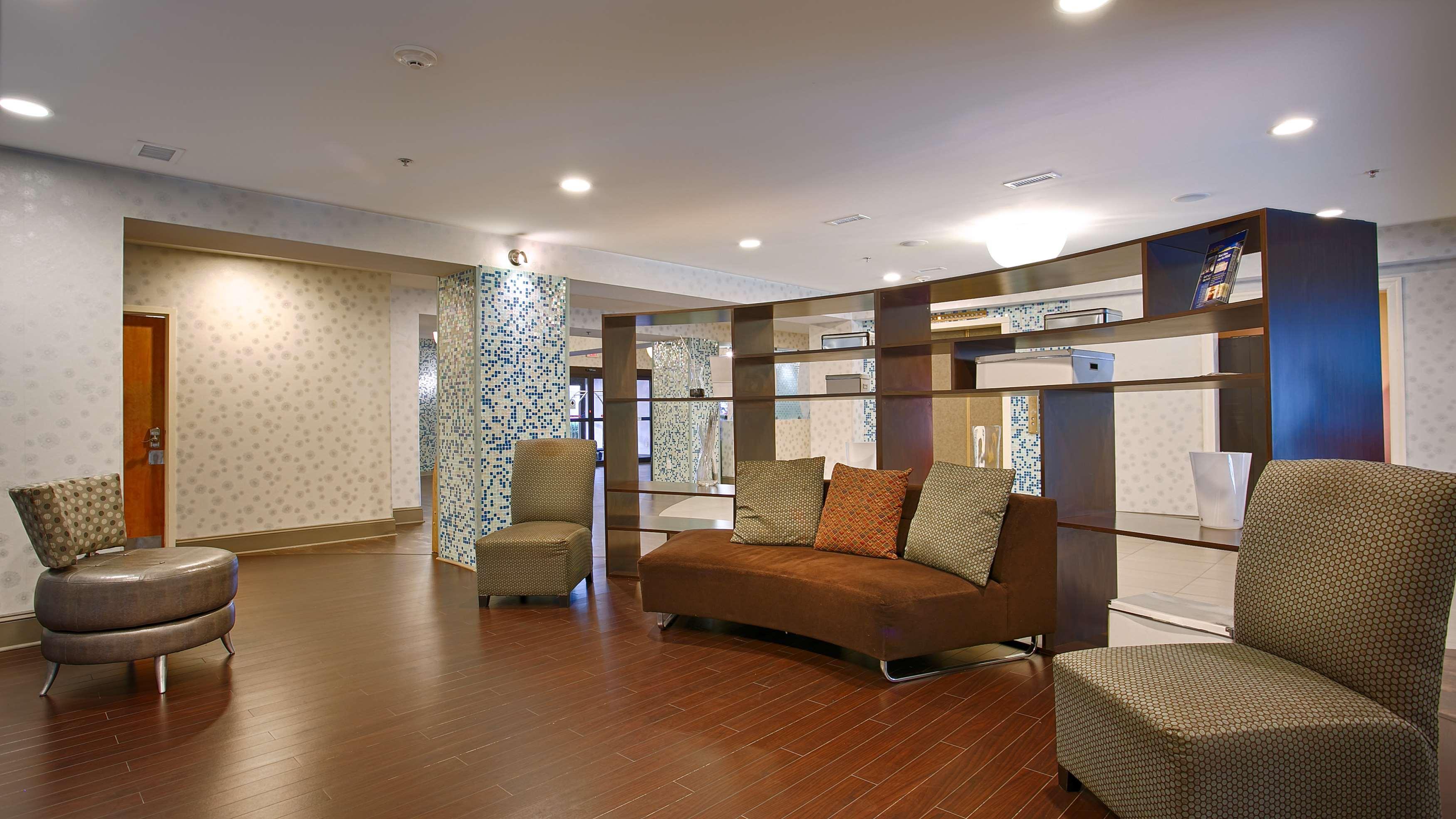 Best Western Plus Atlanta Airport East Forest Park Exterior foto