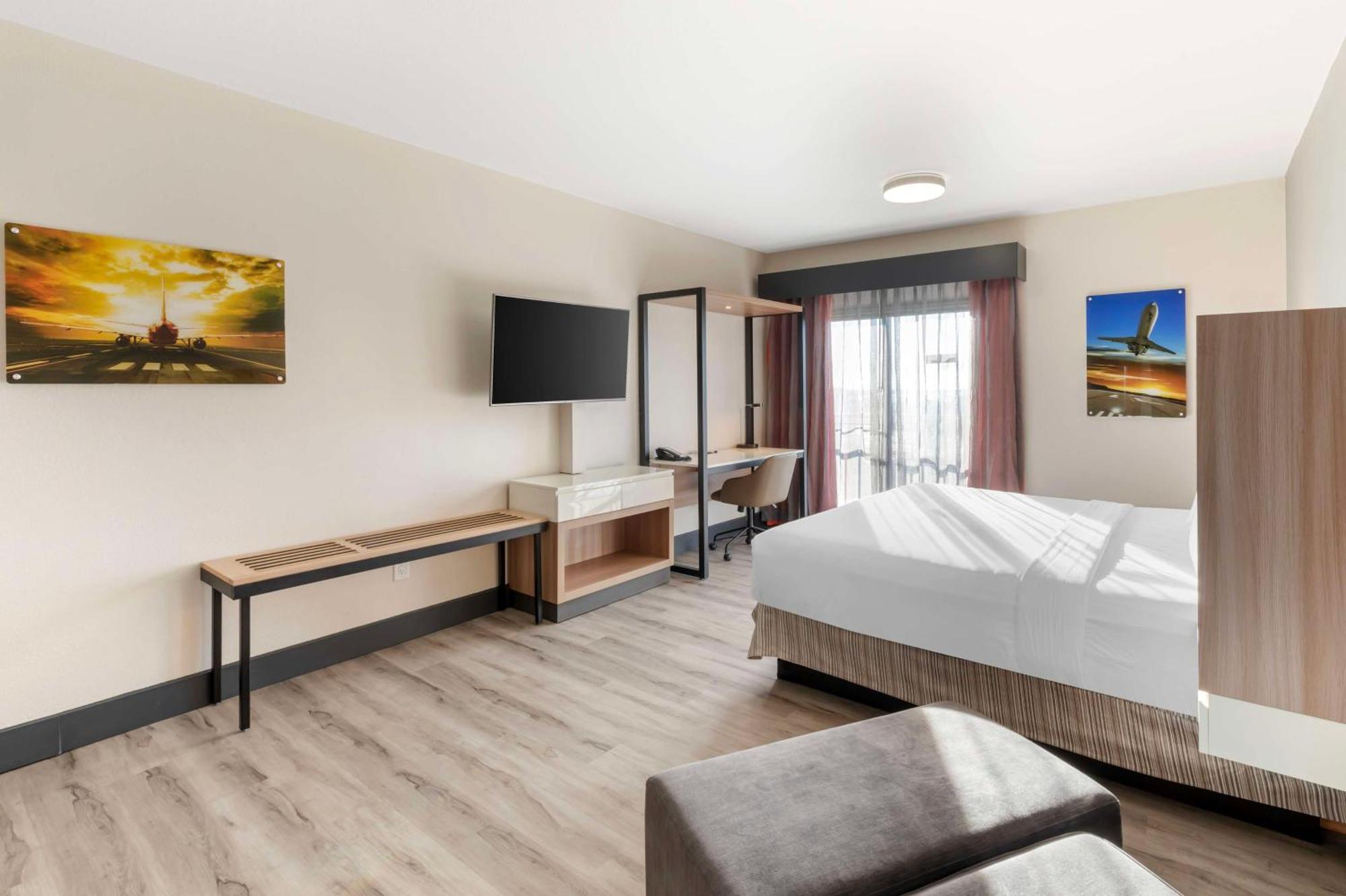 Best Western Plus Atlanta Airport East Forest Park Exterior foto