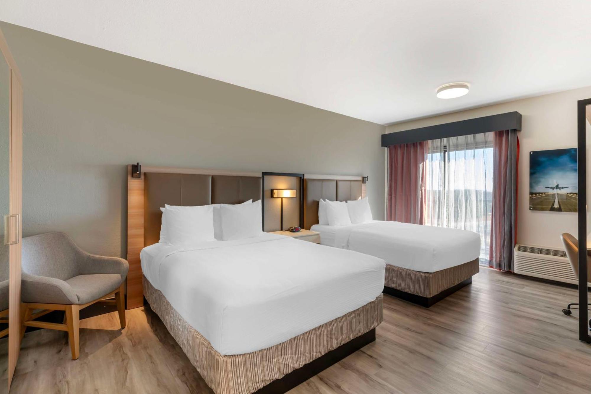 Best Western Plus Atlanta Airport East Forest Park Exterior foto