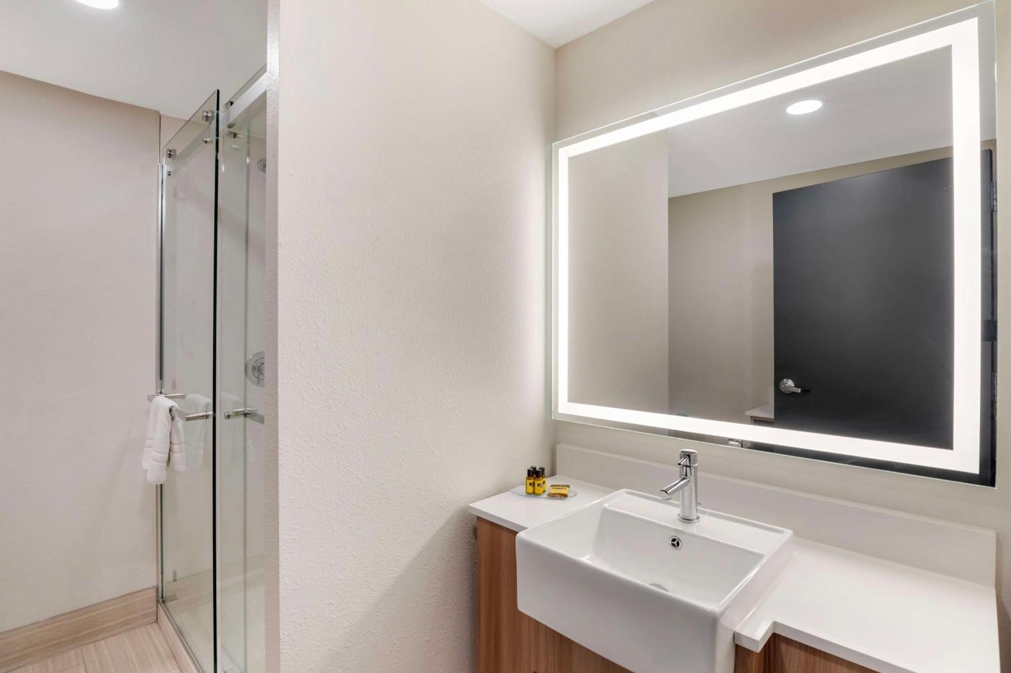 Best Western Plus Atlanta Airport East Forest Park Exterior foto