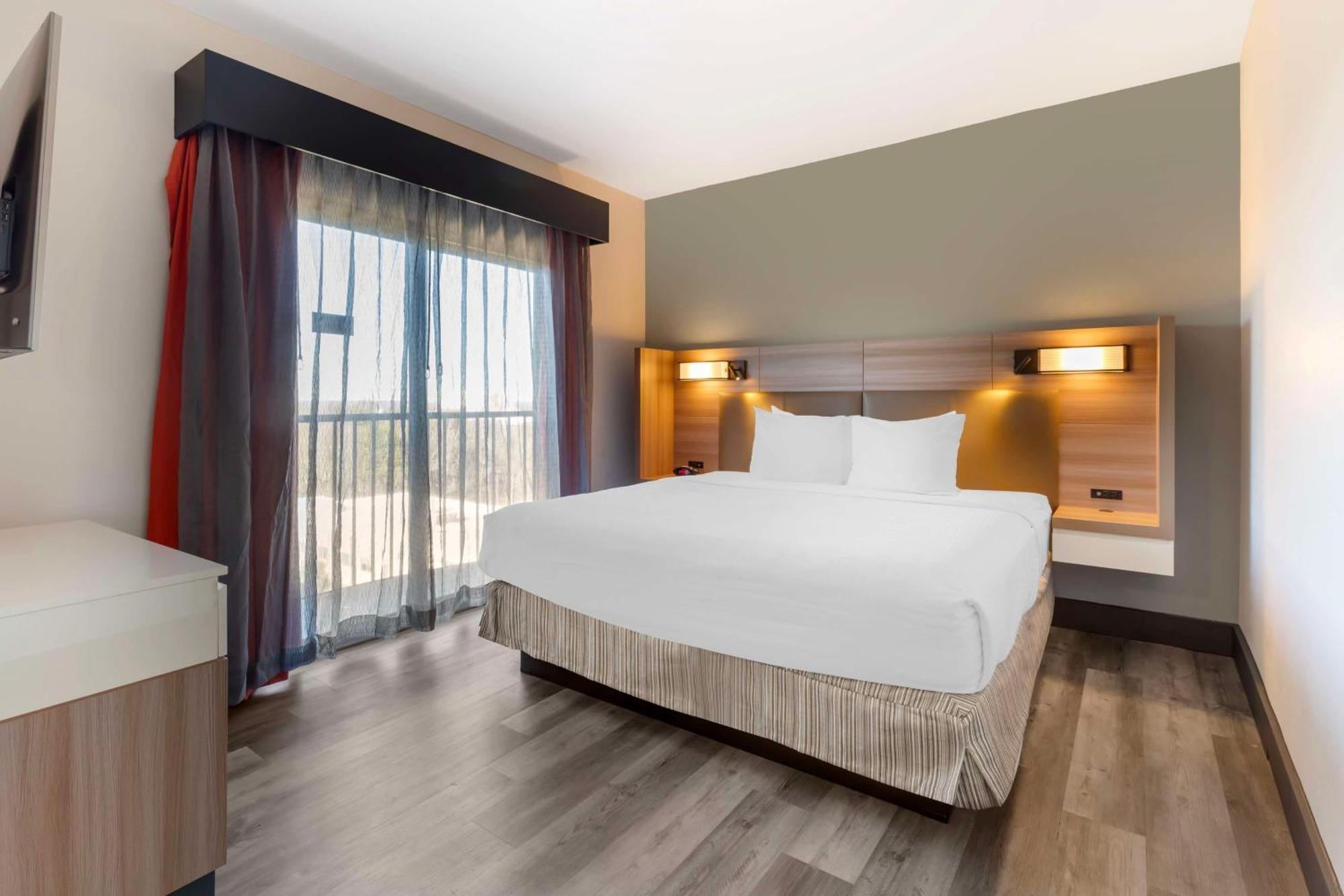 Best Western Plus Atlanta Airport East Forest Park Exterior foto